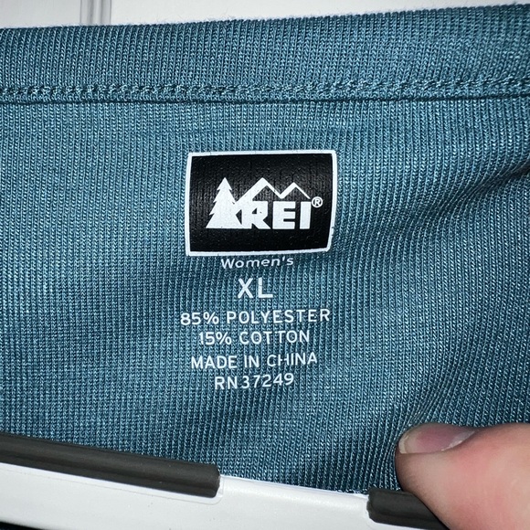 REI VNeck heathered teal athletic shirt - Picture 2 of 6
